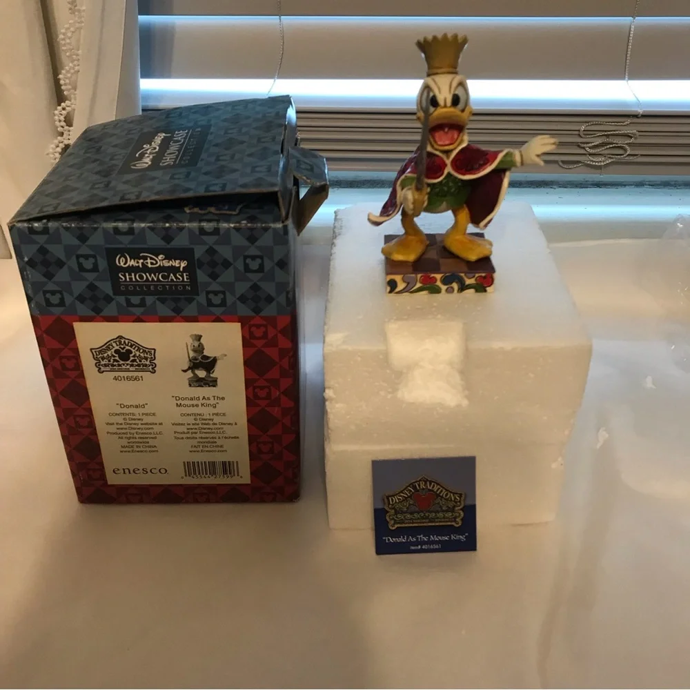 Jim Shore Disney Donald as the mouse king figure The Nutcracker